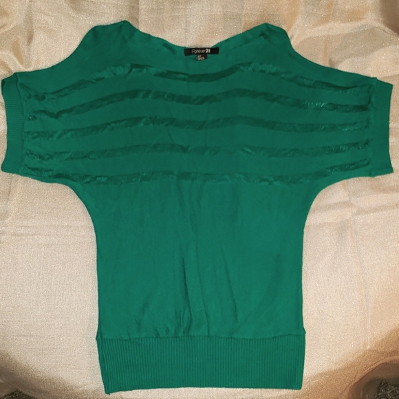 Forever 21 Tops - 💚 Forever 21 Green Sweater Top